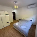 Q * Visoko
